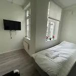 Neksor Hostel
